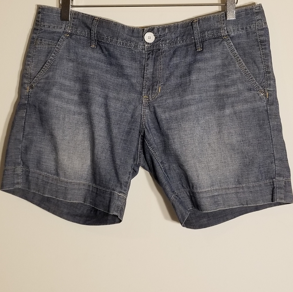 Gap limited edition denim shorts